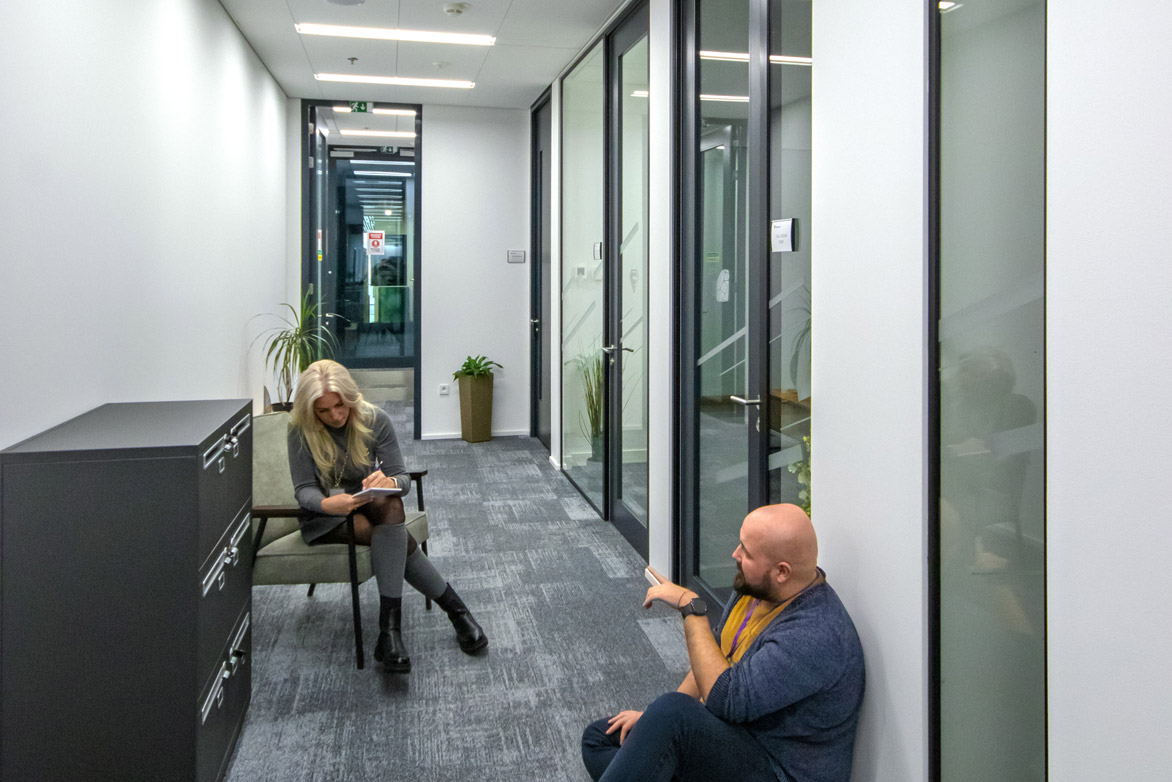 Pracovní prostředí, kde formalitu necháváte za dveřmi.